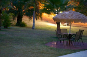 Isabela Villa sleeps 40, pool, Jacuzzi, BBQ, power plant, volley, pool table, Isabela